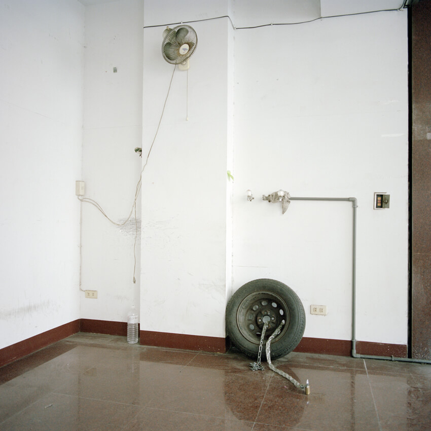 Performing Grounds - Patrick Morarescu - Phases Magazine