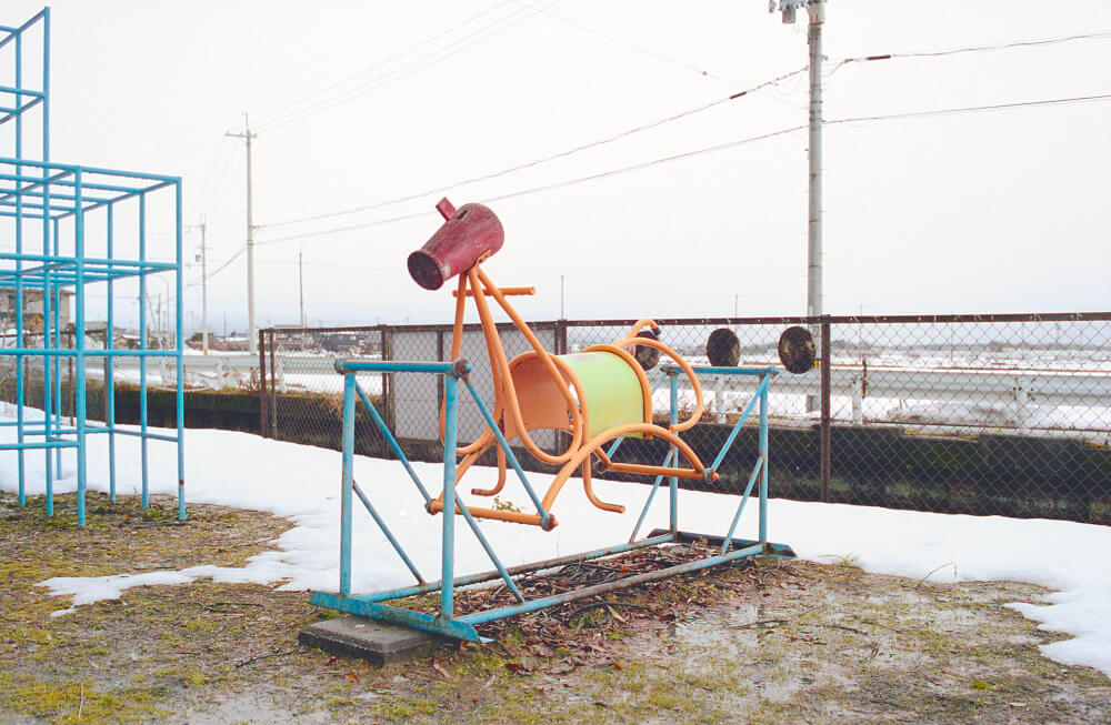 Seasonal Abandonment of Imaginary Worlds - Carine Thévenau - Phases Magazine