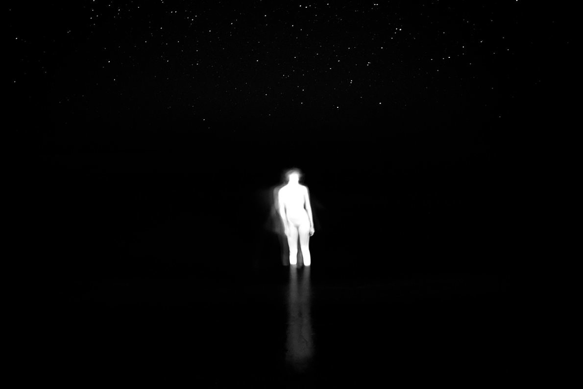 The Origin of Touch - Elena Helfrecht - Phases Magazine
