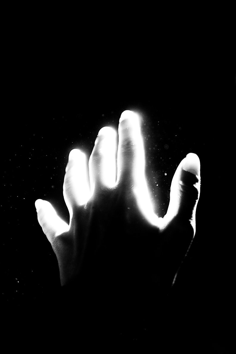 The Origin of Touch - Elena Helfrecht - Phases Magazine