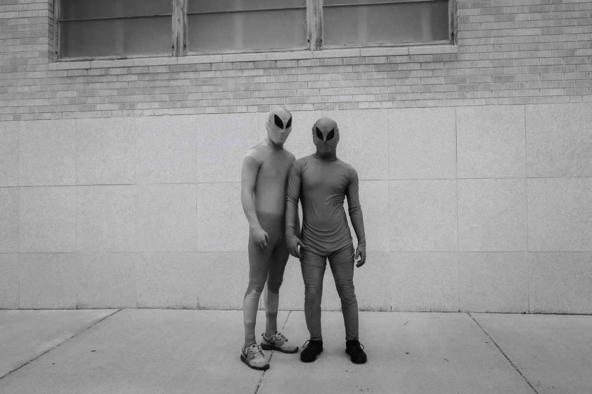 UN-IDENTIFIED - Annick Donkers - Phases Magazine